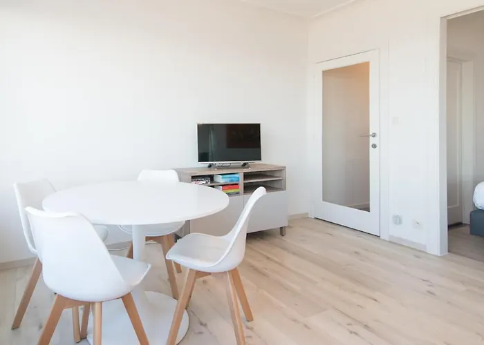 Lecomte - The Shoreline 95