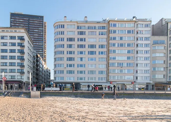 Lecomte - The Shoreline 95 * Ostend