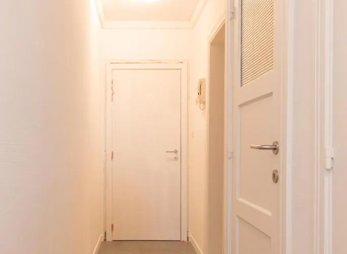 Lecomte - The Shoreline 95 アパート *